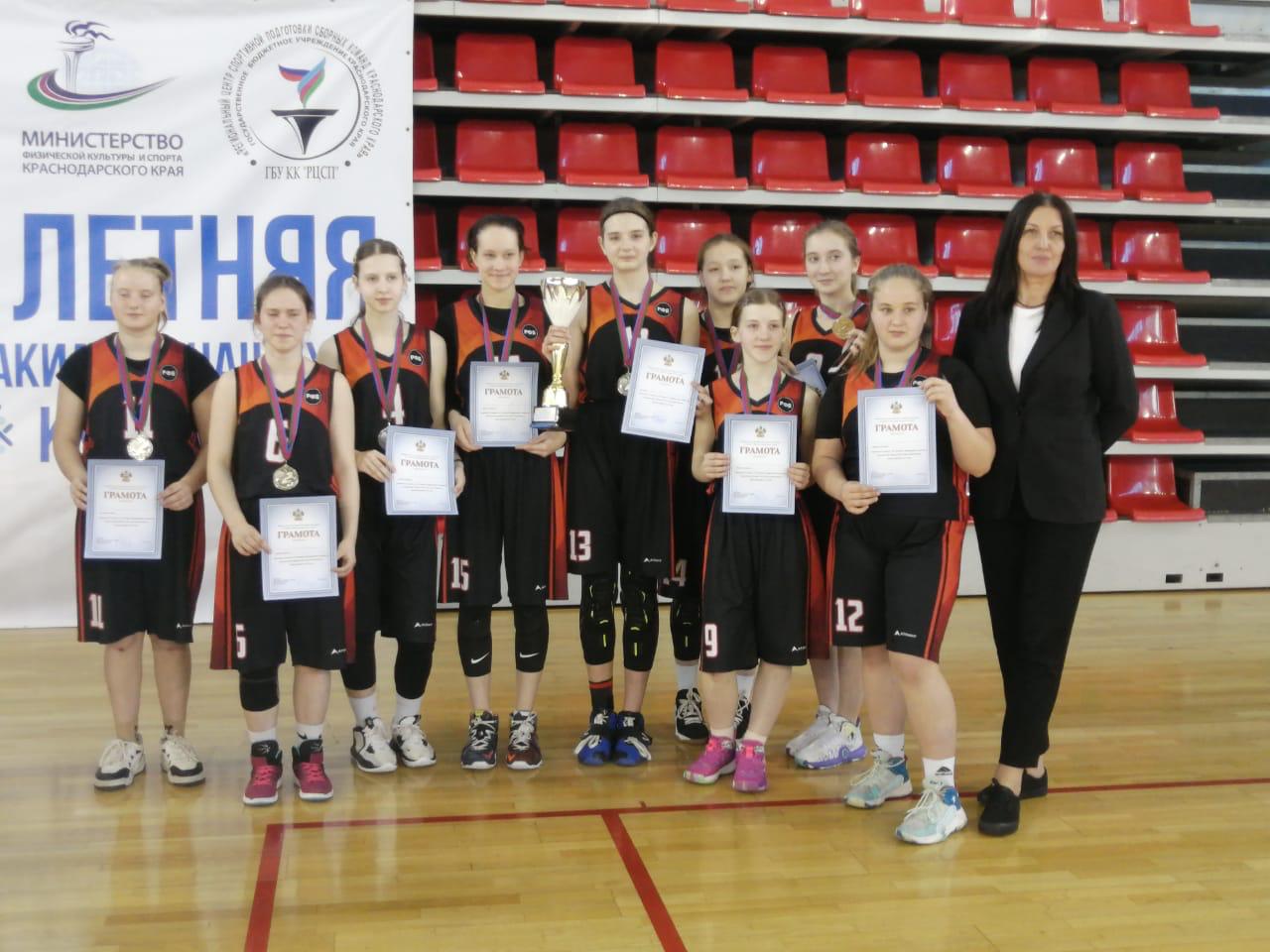 Завершилась 12 летняя спартакиада учащихся Кубани по баскетболу среди девушек до 16 лет