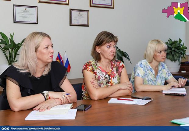 Рабочая  встреча с директором АО «Усть-Лабинскрайгаз» 