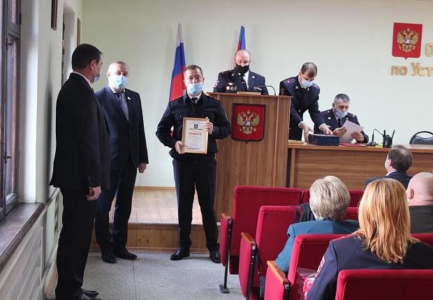 В Усть-Лабинском районе поздравили полицейских