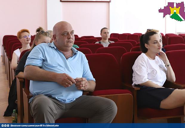 В рамках недели социального предпринимательства прошла видеоконференция с членом правления ассоциации социального предпринимательства Краснодарского края