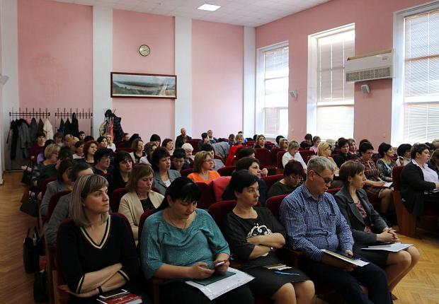 Педагогам Усть-Лабинского района рассказали о ситуации с коронавирусом