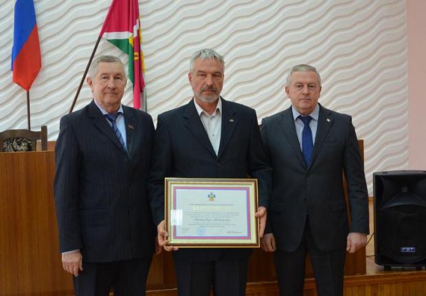 Борис Поликин, председатель Совета района, поздравил гостей праздника с Днём местного самоуправления