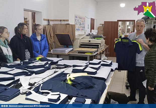 Для студентов социально-педагогического колледжа организованны ознакомительные экскурсии на швейные производства Усть-Лабинска