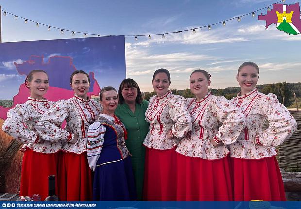 Усть-Лабинский район принял участие в ярмарке в рамках марафона "Муниципальный диалог" 