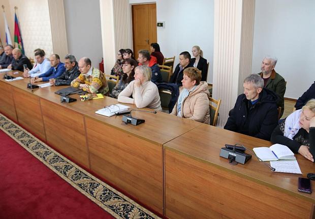 В администрация района прошла встреча с руководством "Усть-Лабинскэлектросеть"