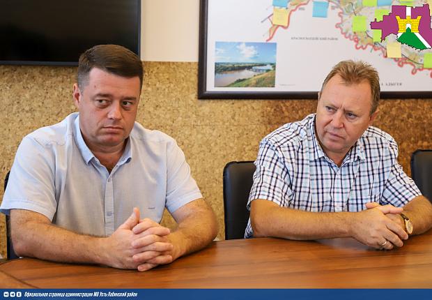 Глава района провел рабочую встречу с представителями филиала «Усть-Лабинскэлектросеть»